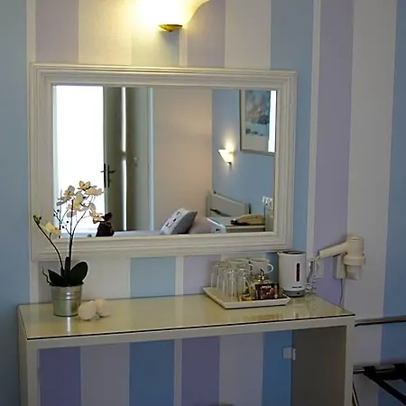 Cyclades Hotel