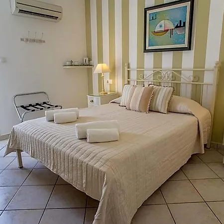 Cyclades 2* Parikia (Paros)